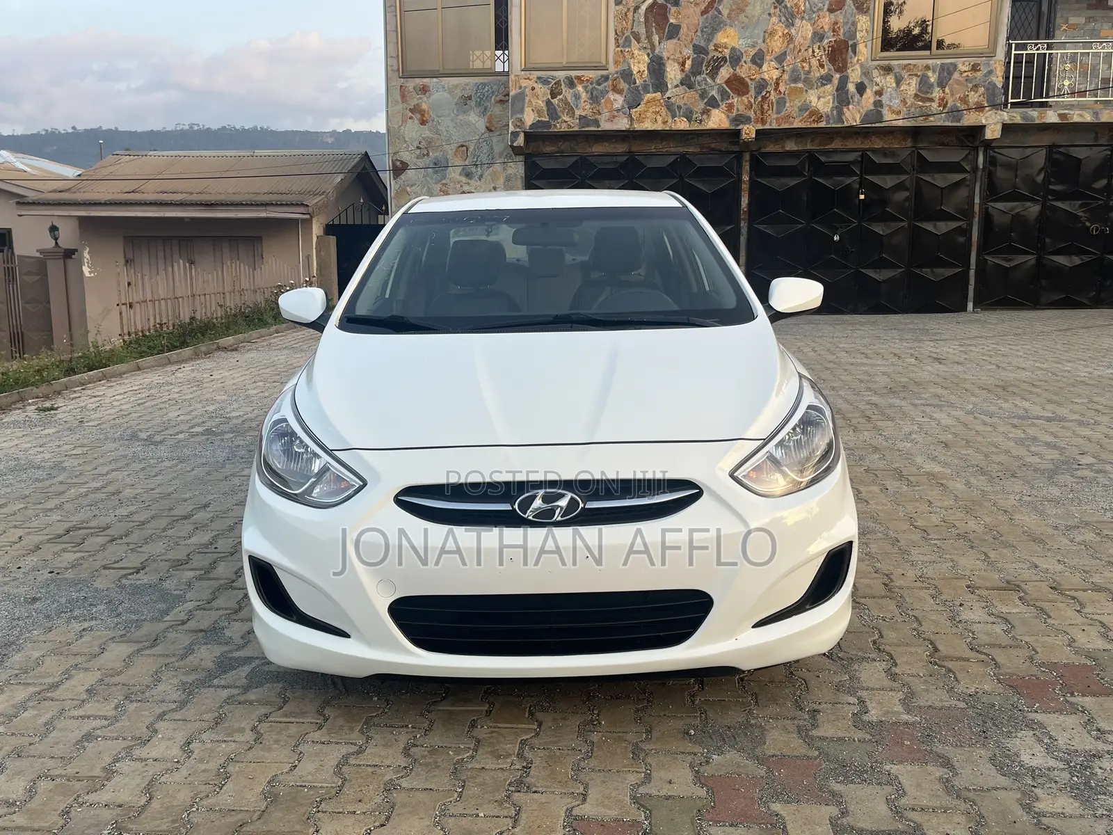 Hyundai Accent SE Sedan 2016 White