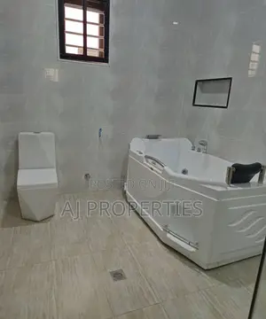 3bdrm House in Aj Property, Oyarifa Mall Area for sale
