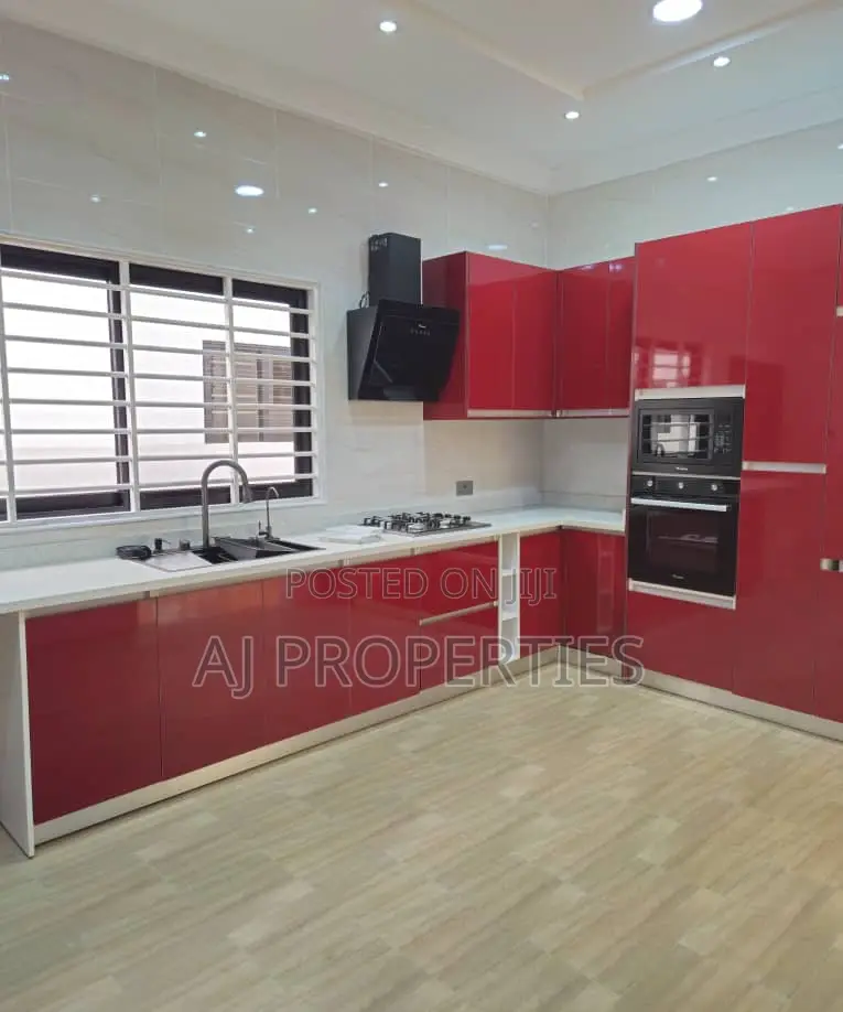 3bdrm House in Aj Property, Oyarifa Mall Area for sale