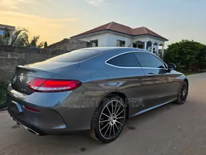 Mercedes-Benz C300 Base 4Matic Sedan AWD (2.0L 4cyl 7A) 2016 Gray