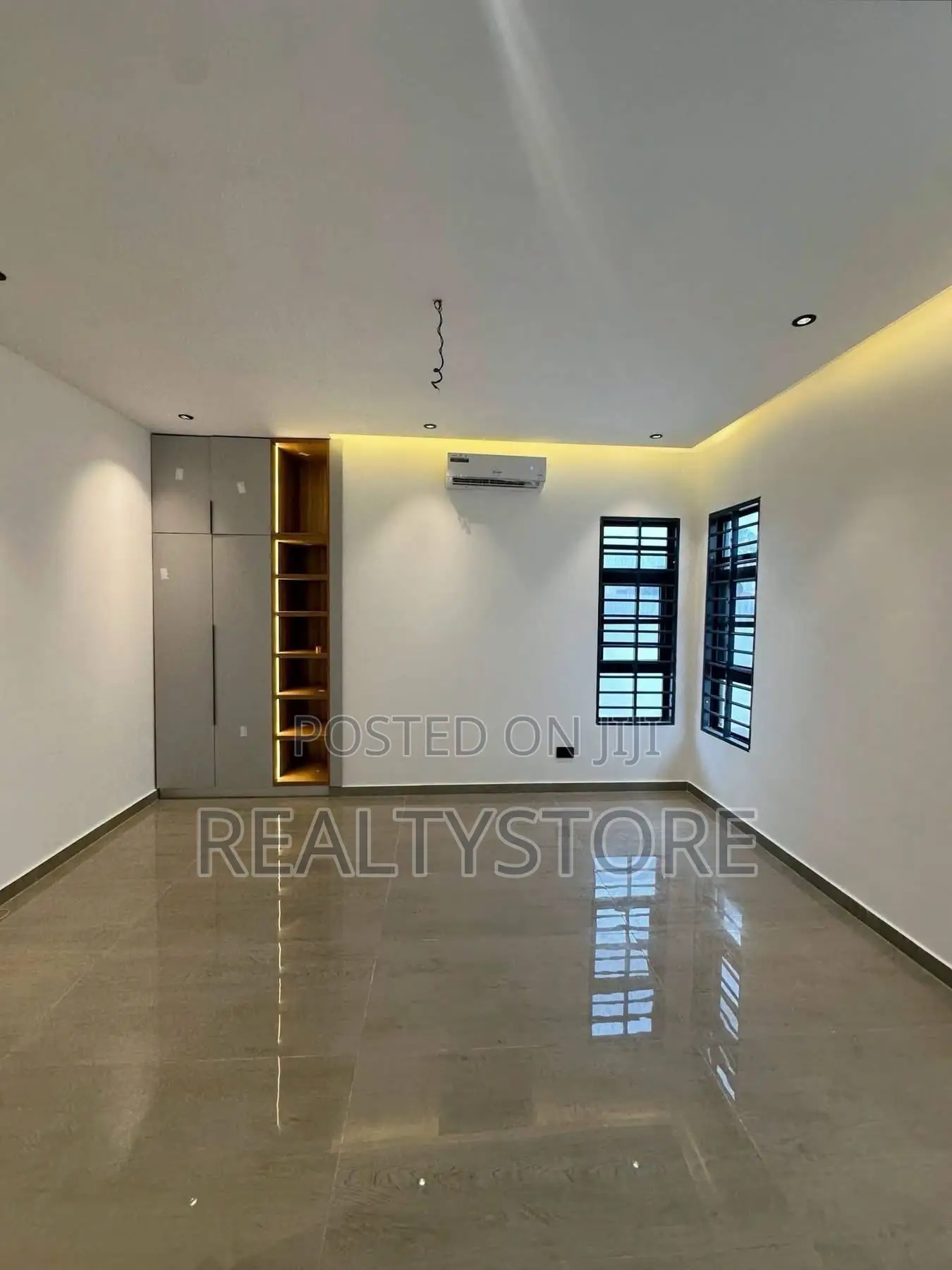3bdrm House in Lake Side, Accra Metropolitan for sale