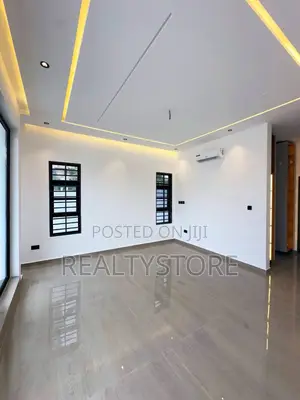 3bdrm House in Lake Side, Accra Metropolitan for sale