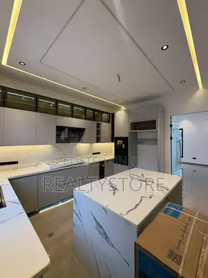 3bdrm House in Lake Side, Accra Metropolitan for sale
