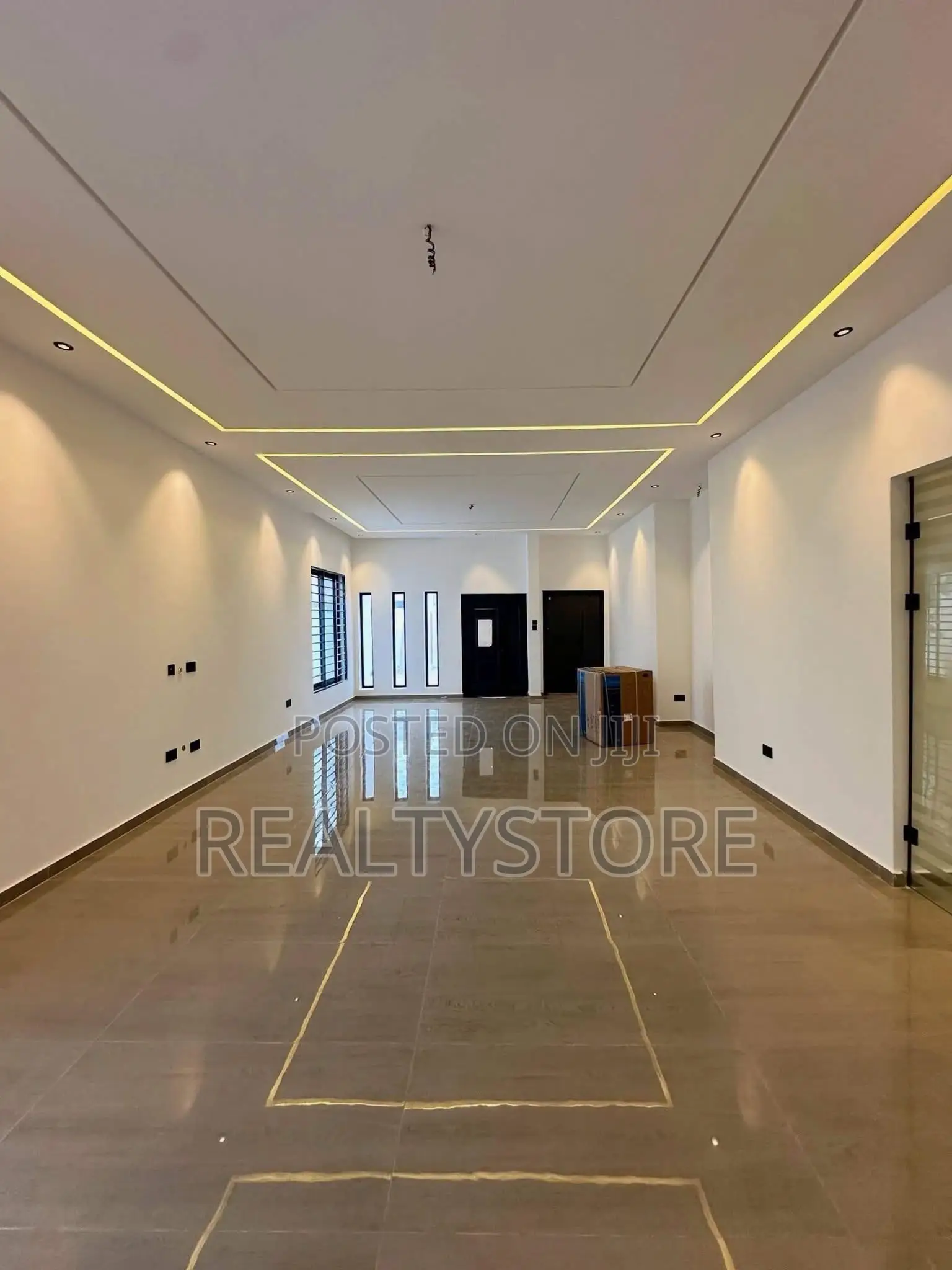 3bdrm House in Lake Side, Accra Metropolitan for sale