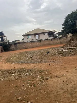 4plots Forsale- Asylum Down