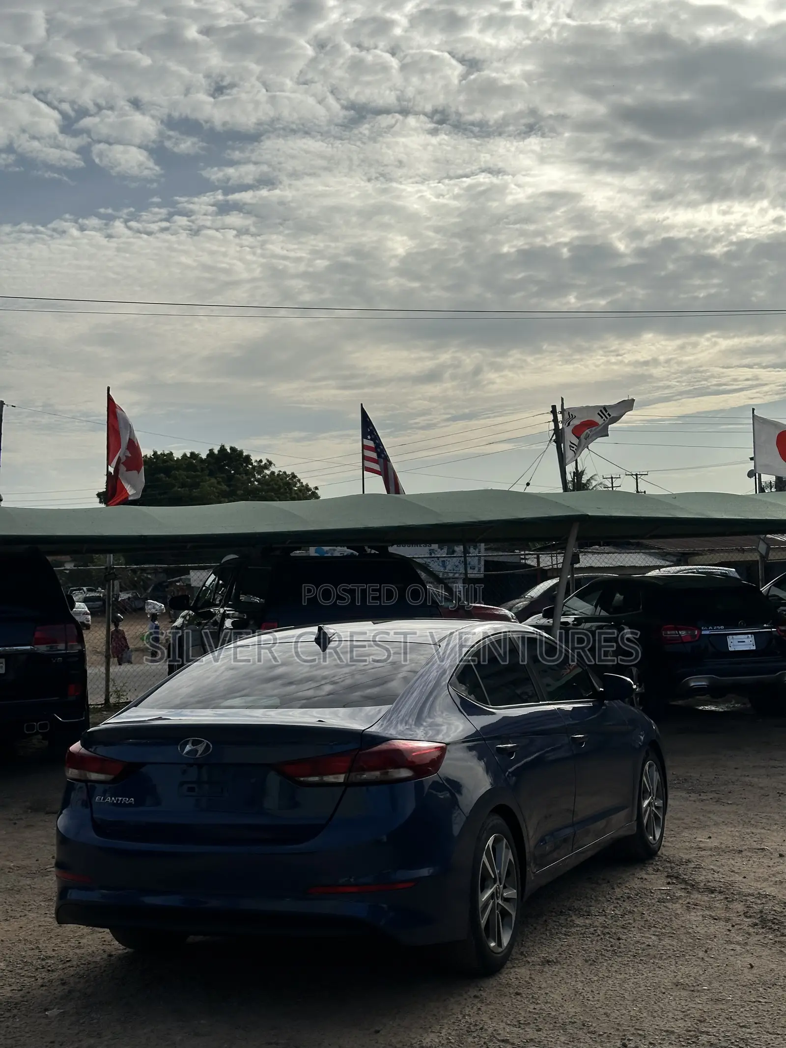 Hyundai Elantra Limited Sedan FWD (2.0L 4cyl 6A) 2017 Blue