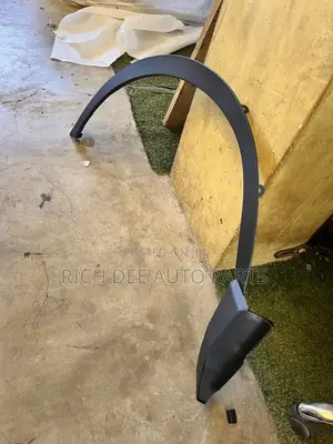 Honda CR-V 2017-2022 Fender Moulding Front 2017, 2018, 2019, 2020