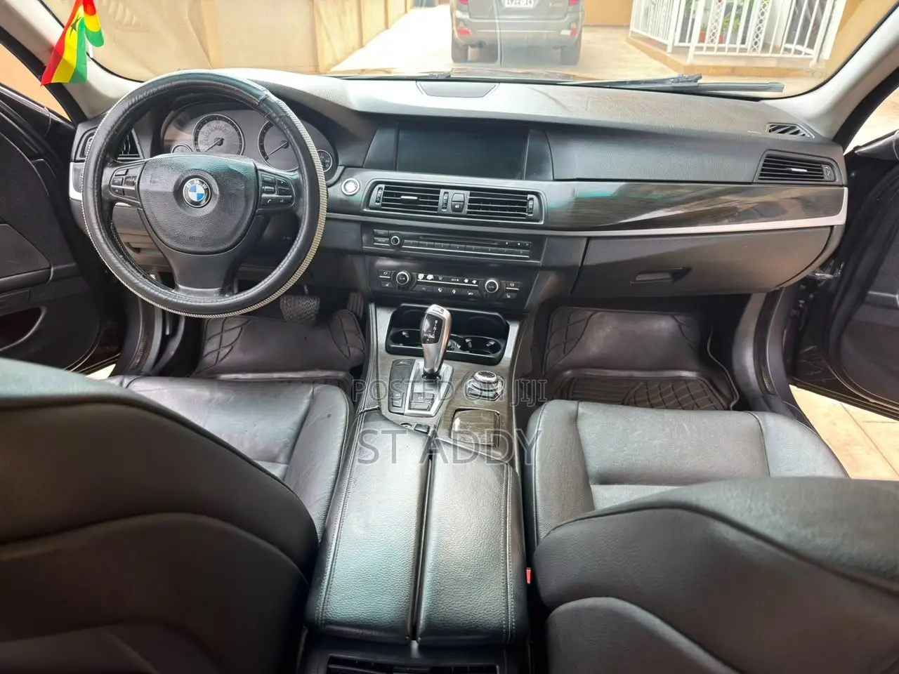 BMW 528i 2011 Gray