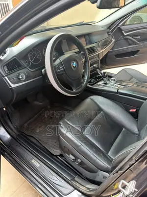 BMW 528i 2011 Gray