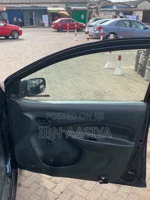 Toyota Yaris 2010 Blue