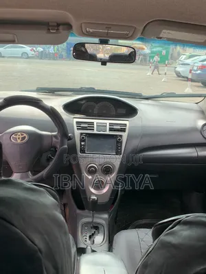 Toyota Yaris 2010 Blue