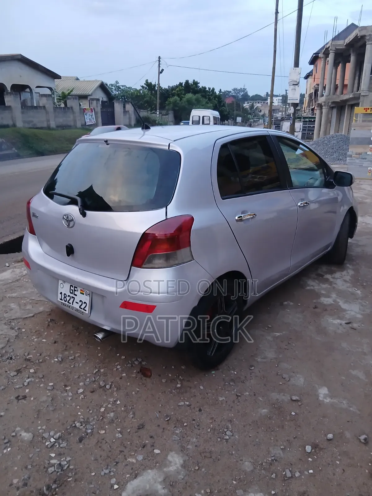 Toyota Vitz 1.3 FWD 5dr 2010 Silver
