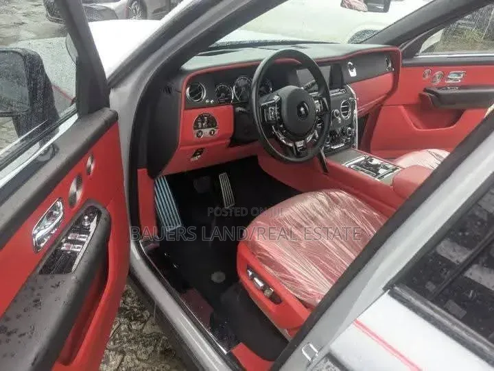 New Rolls-Royce Cullinan 2024 White