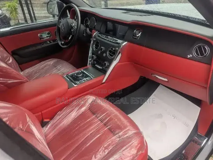 New Rolls-Royce Cullinan 2024 White