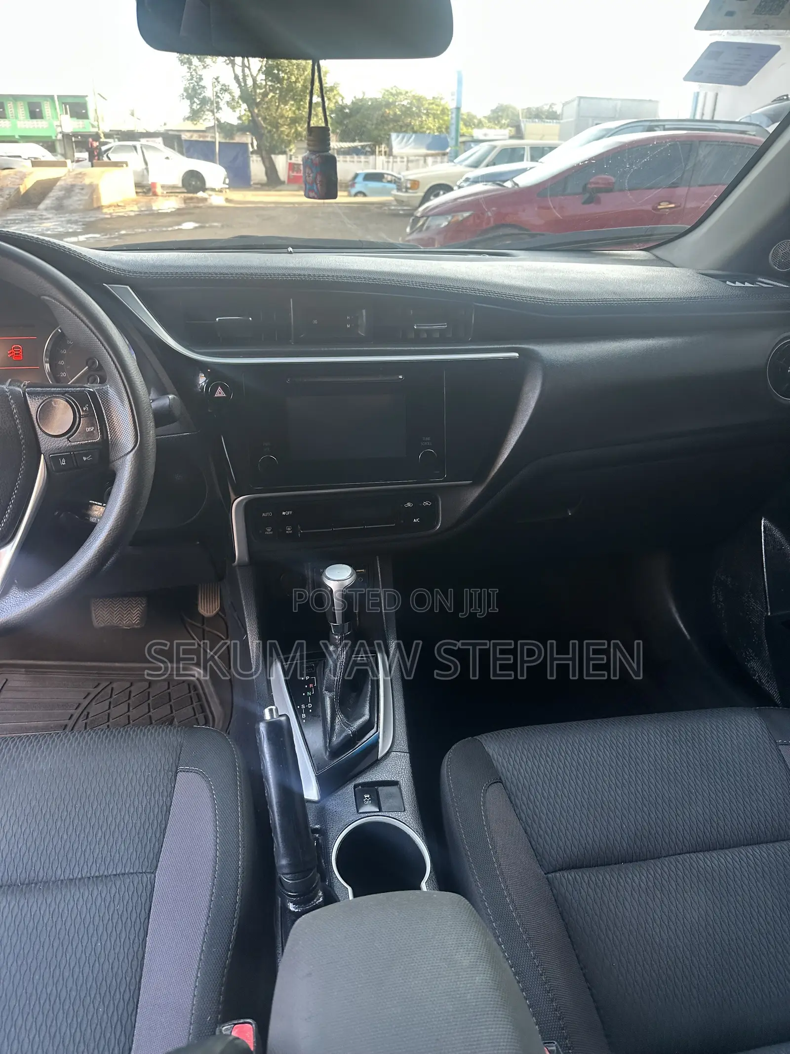 Toyota Corolla 2018 White