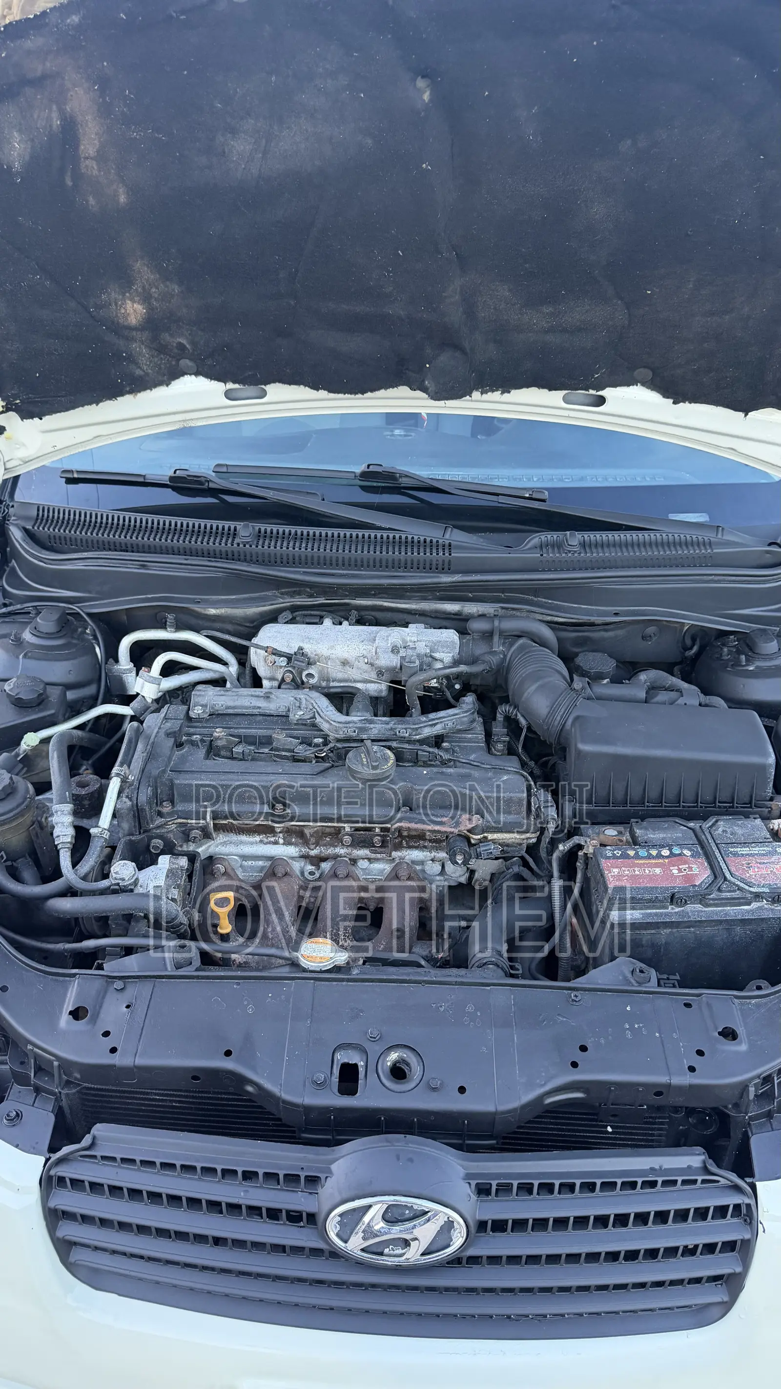 Hyundai Accent 2010 Off white