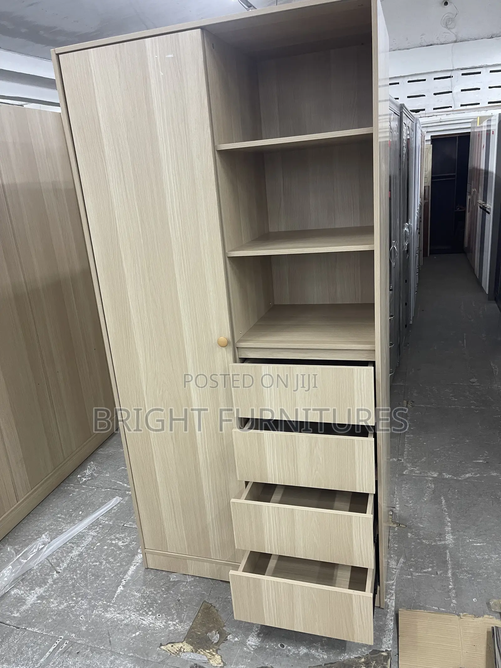 High Quality Wooden Wardrobe