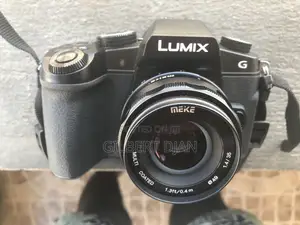 LUMIX G85 With Meiki 35mm F1.4 Prime Lens