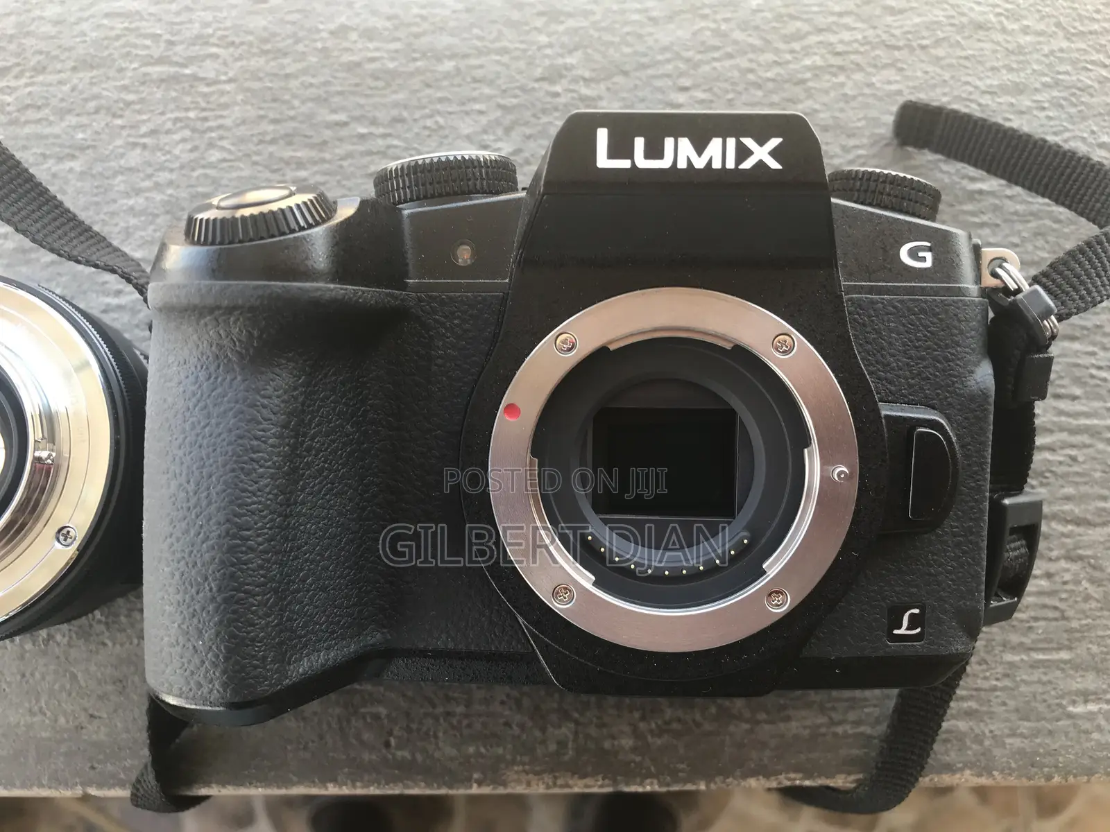 LUMIX G85 With Meiki 35mm F1.4 Prime Lens