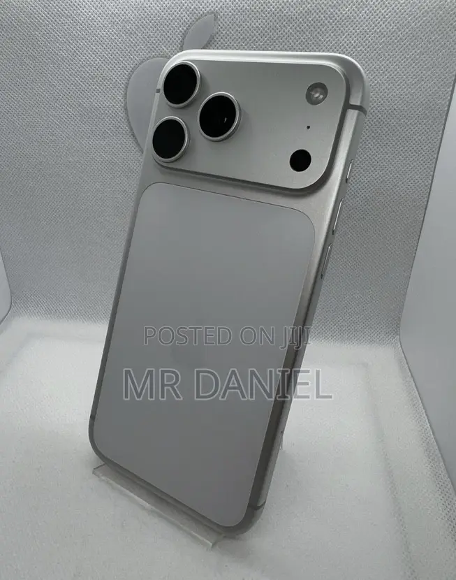 New Apple iPhone 17 Pro Max 1 TB Silver