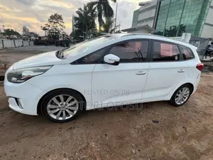 Kia Carens 2014 White