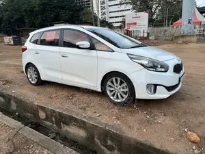 Kia Carens 2014 White
