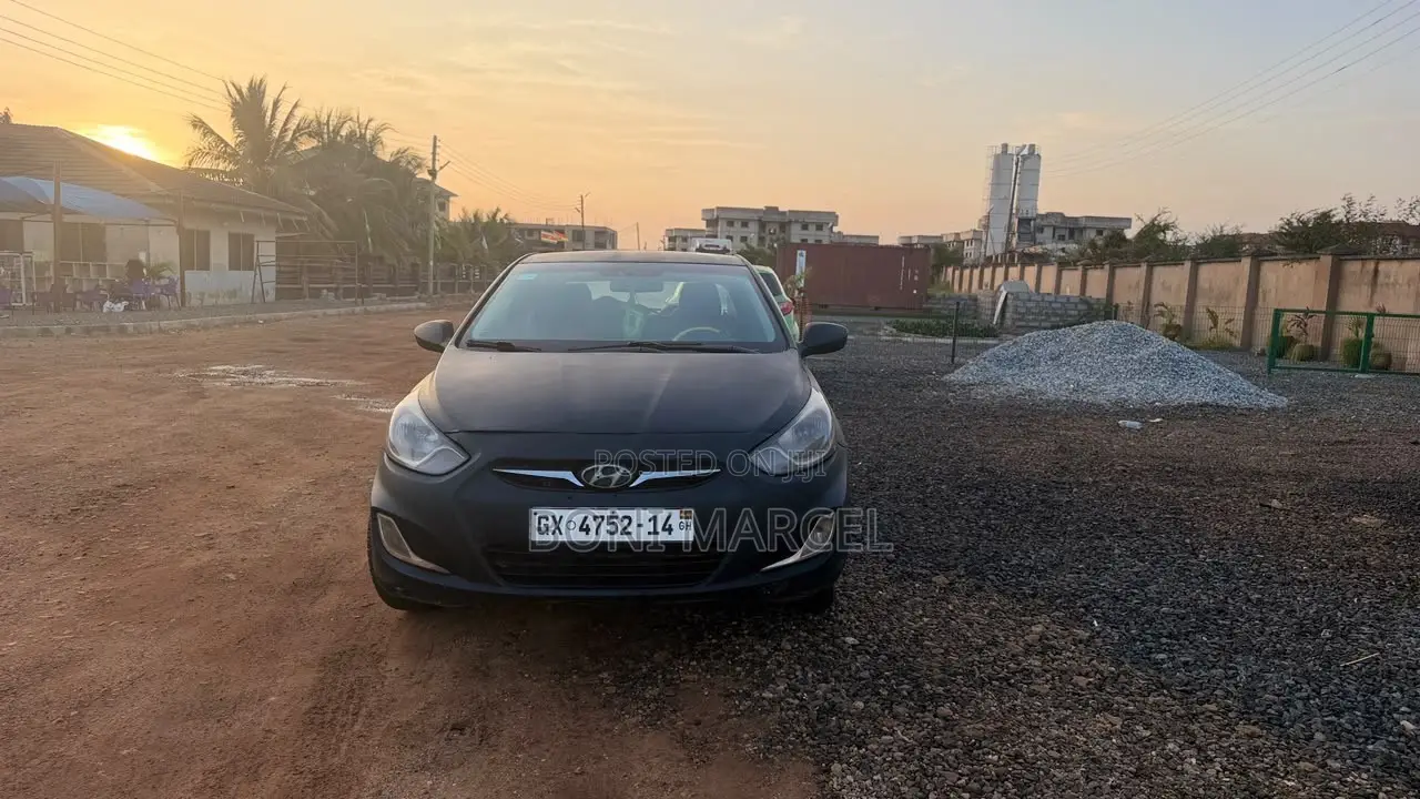 Hyundai Accent GLS 4dr Sedan (1.6L 4cyl 6M) 2014 Black