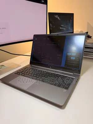 Laptop HP ZBook Power G9 i7 16GB Intel Core i7 SSD 512GB