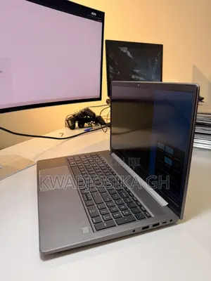 Laptop HP ZBook Power G9 i7 16GB Intel Core i7 SSD 512GB