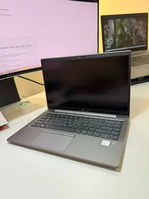 Laptop HP ZBook Firefly 14 G7 32GB Intel Core i7 SSD 512GB