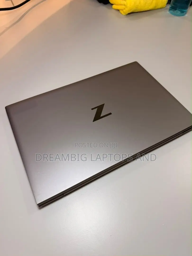Laptop HP ZBook Firefly 14 G7 32GB Intel Core i7 SSD 512GB