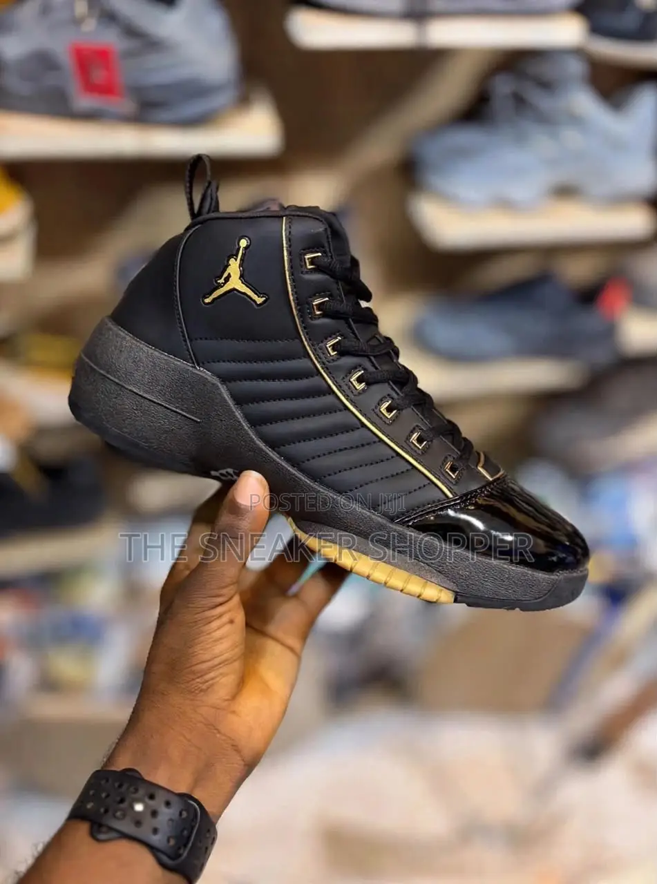 Air Jordan 19 SE - Black / Metallic Gold