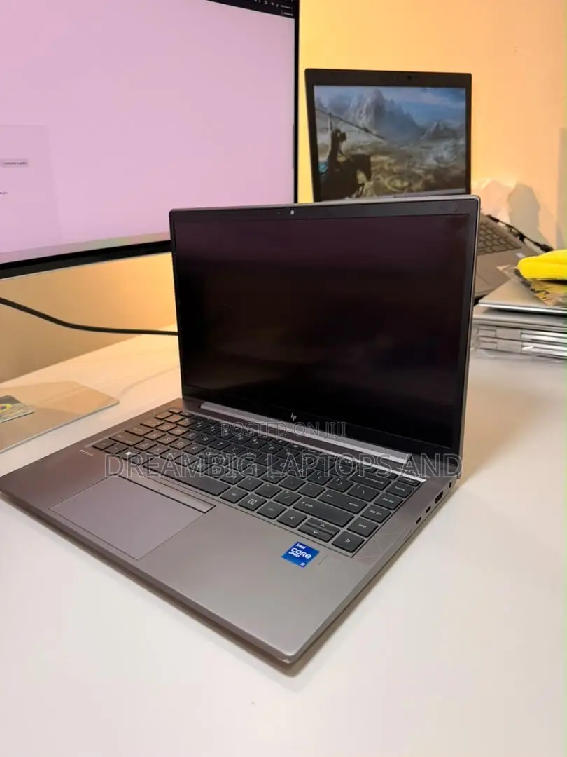 Laptop HP ZBook Firefly G8 32GB Intel Core i7 SSD 512GB