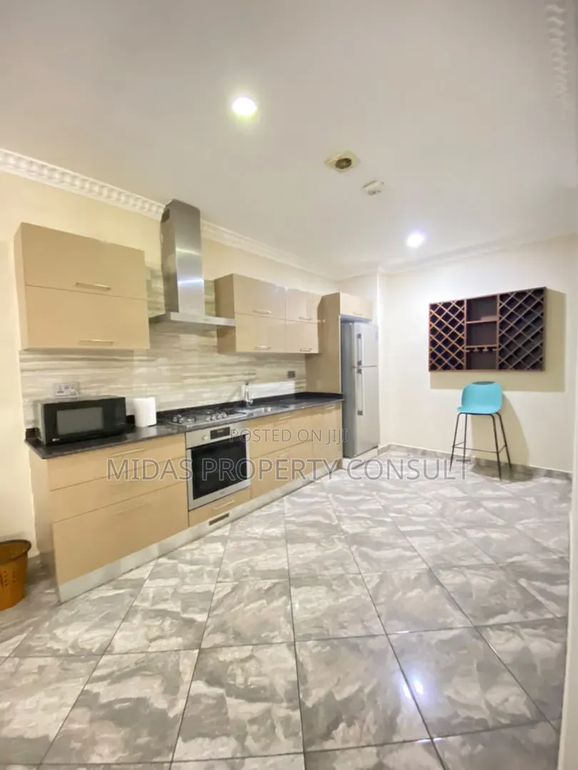 Furnished 2bdrm Apartment in Accra Mall Area for rent