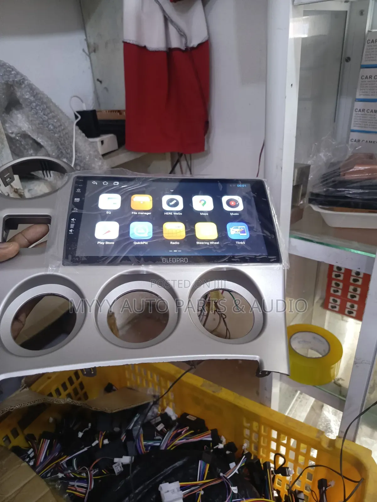 Car Play Android Screen for Toyota Matrix and Vibe Pontiac 2008-2012