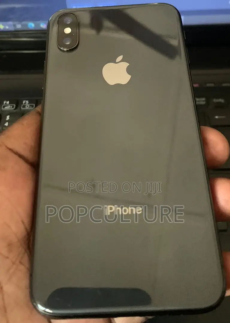 Apple iPhone X 64 GB Black