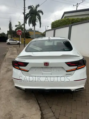 Honda Accord Sport (1.5L 4cyl Turbo CVT) 2019 White