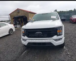 Ford F-150 XLT 2022 White
