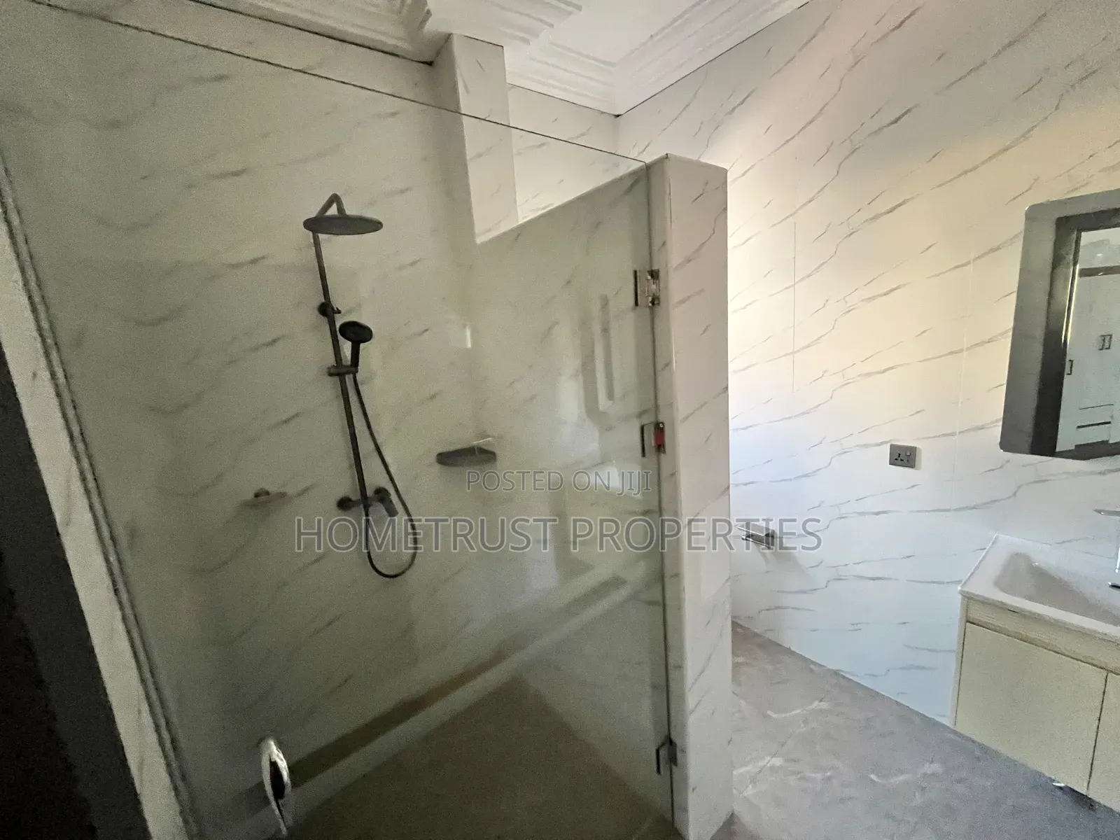 3bdrm Duplex in Adenta Kenkey House, Barrier for sale