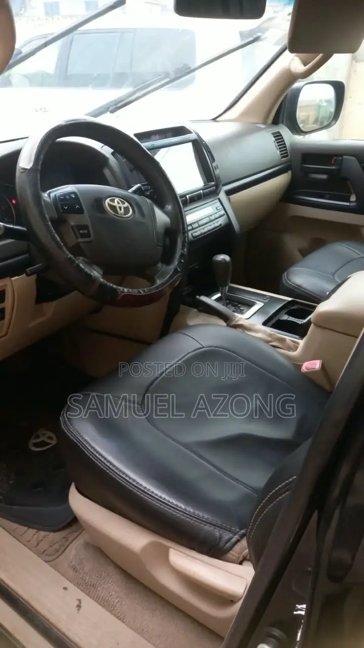 Toyota Land Cruiser 4.5 V8 GX-R 2012 Black