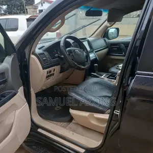 Toyota Land Cruiser 4.5 V8 GX-R 2012 Black