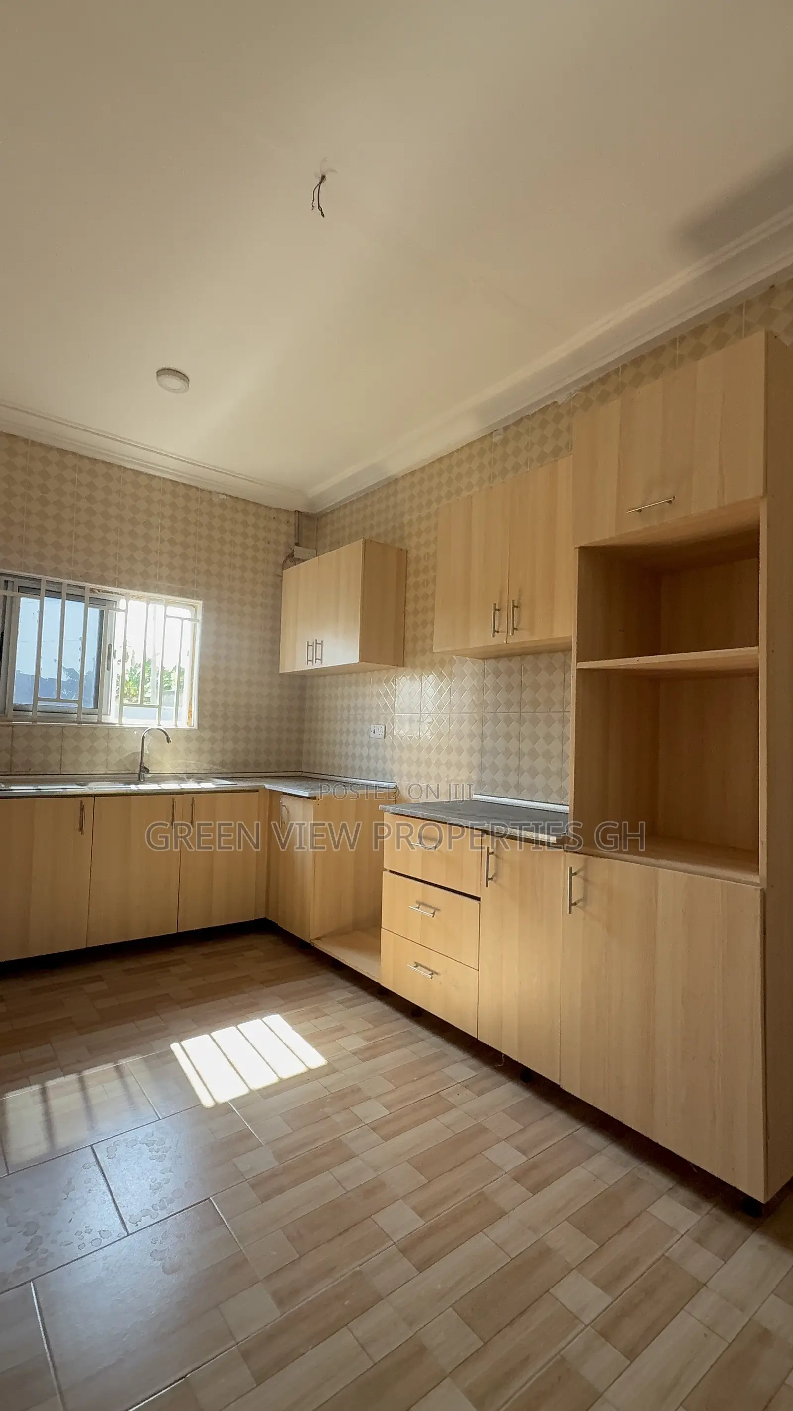 3bdrm House in Kasoa for sale