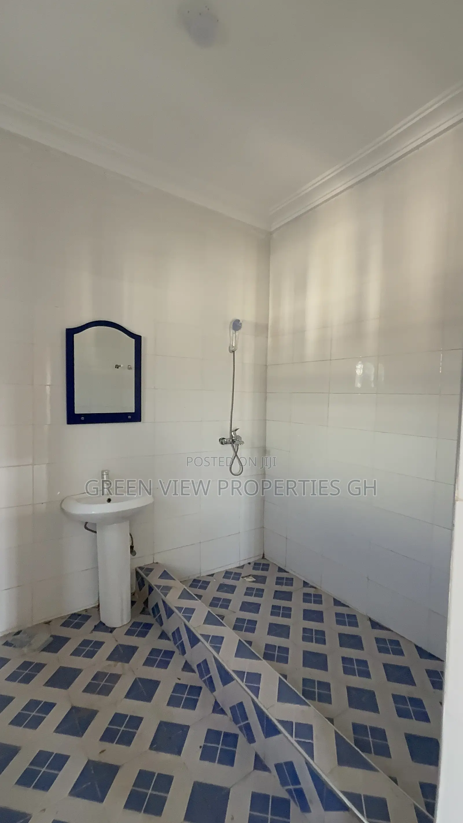 3bdrm House in Kasoa for sale