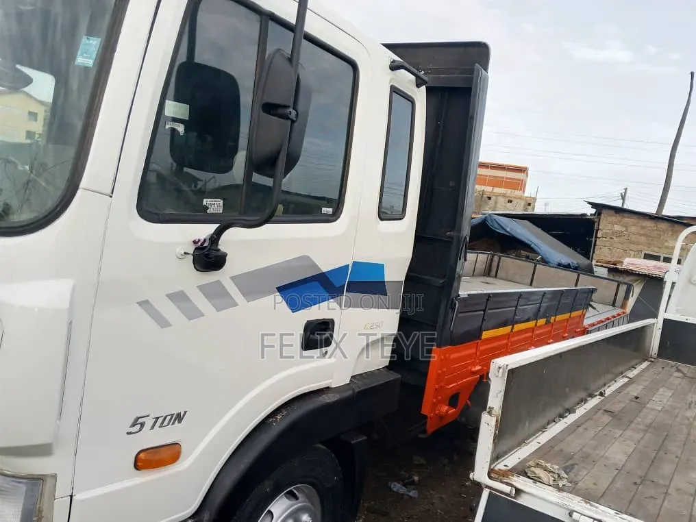 Hyundai Gold 5 Ton Double Axles