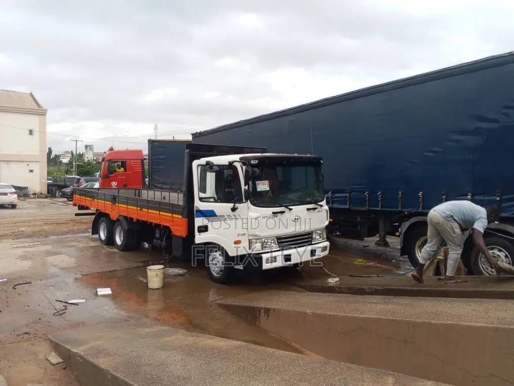 Hyundai Gold 5 Ton Double Axles
