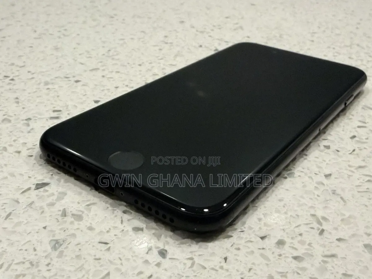 Apple iPhone 7 128 GB Black