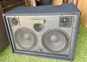 Roland KC-880 Stereo Mixing Keyboard Combo