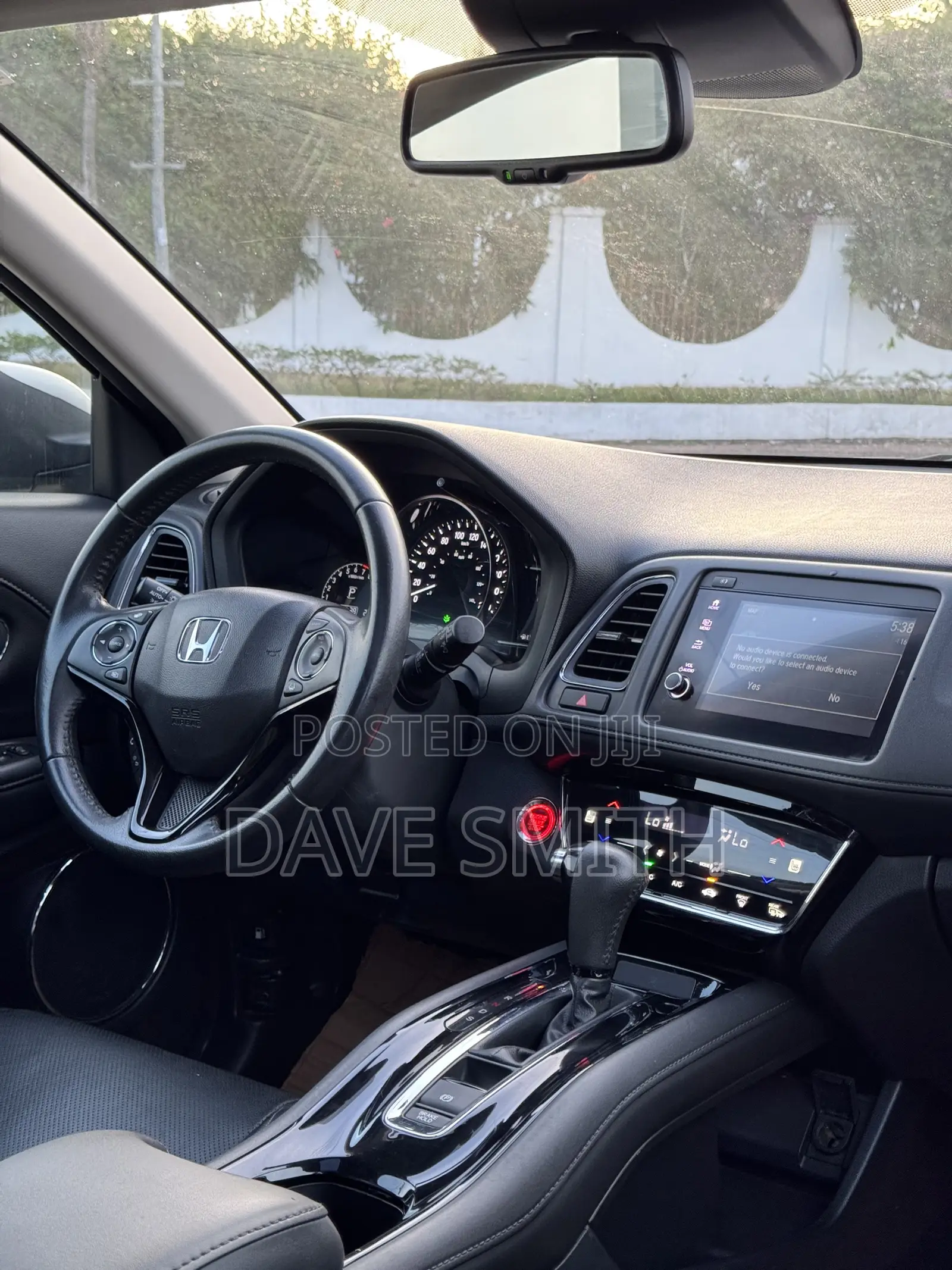 Honda HR-V Touring AWD 2019 Silver