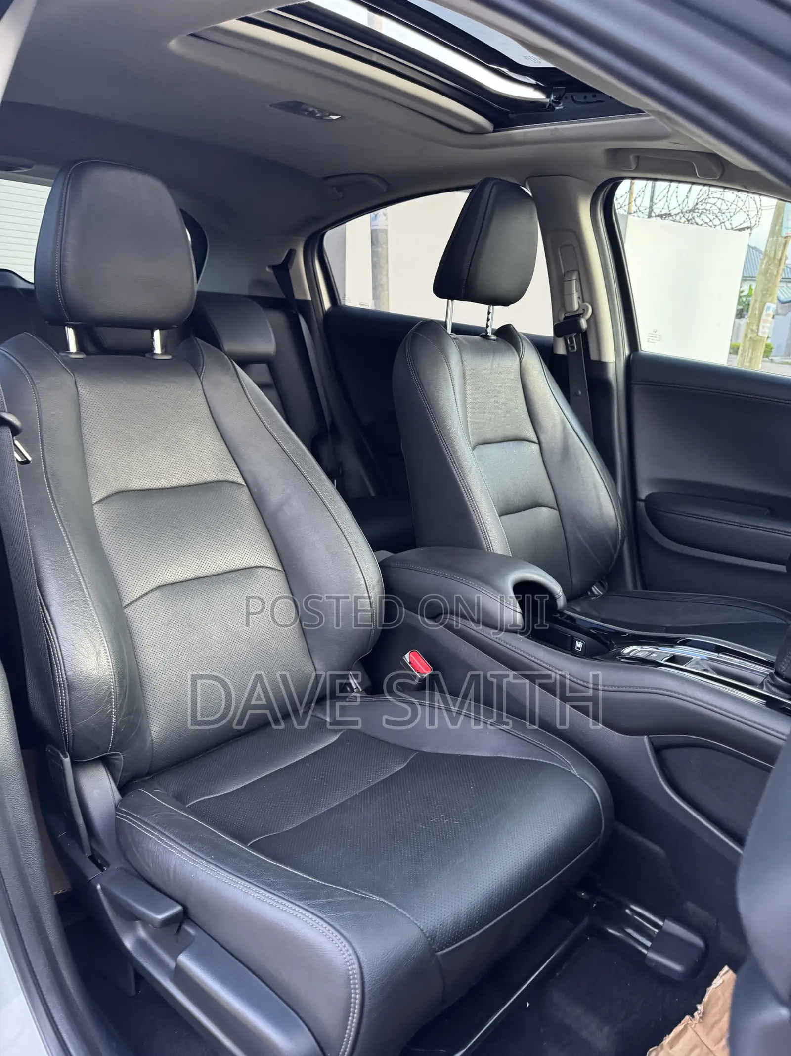 Honda HR-V Touring AWD 2019 Silver