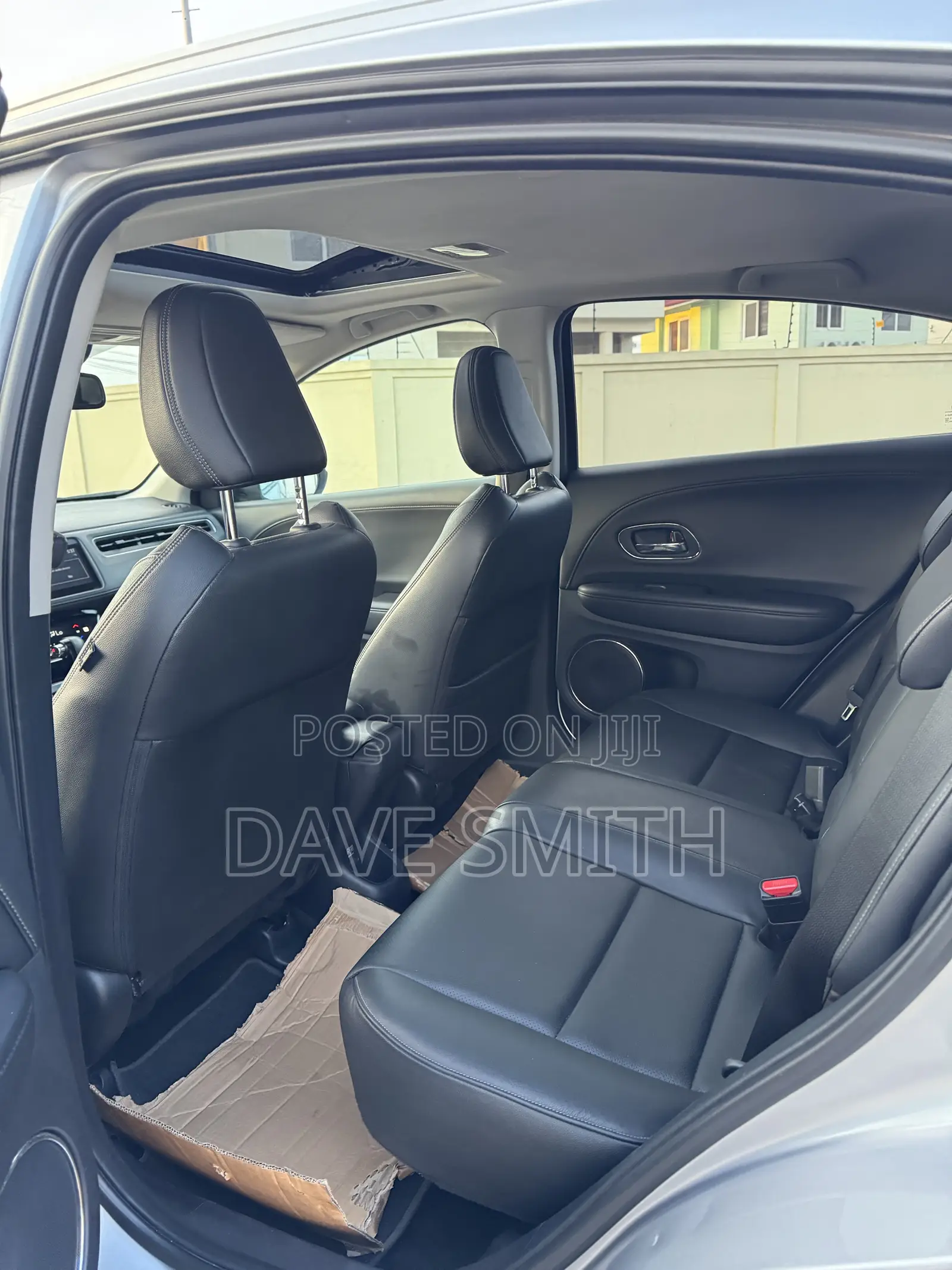Honda HR-V Touring AWD 2019 Silver